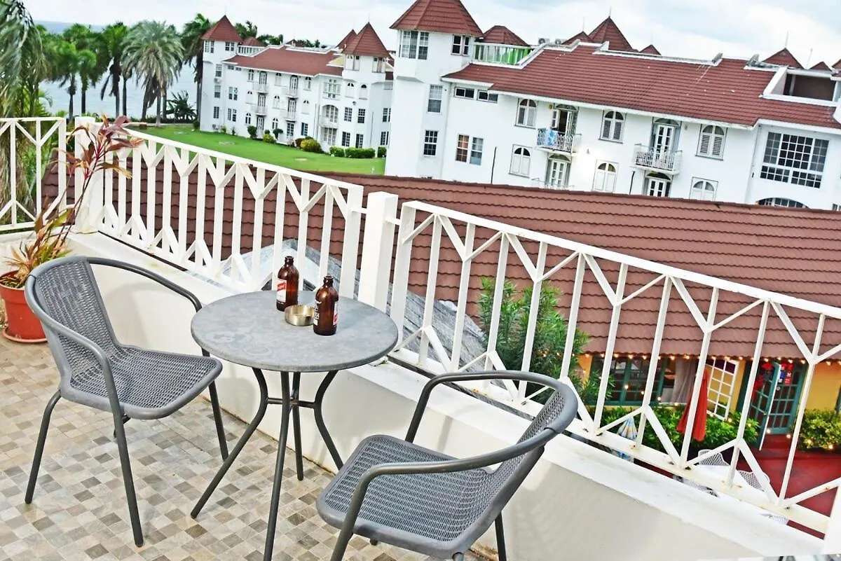 Penthouse With Loft At Seacastles, Beach And Pool 207 Montego Bay Apartament